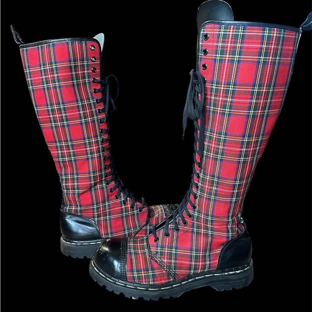Gripfast 20-eye Steel Toe Boots England Tartan Plaid Red Size 10.5-11M 11.5-12W - Picture 1 of 10